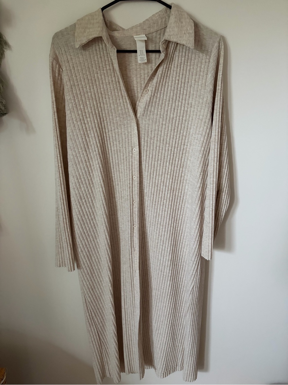 H&M Beige Ribbed Button-Front Maxi Dress - Picture 4 of 7